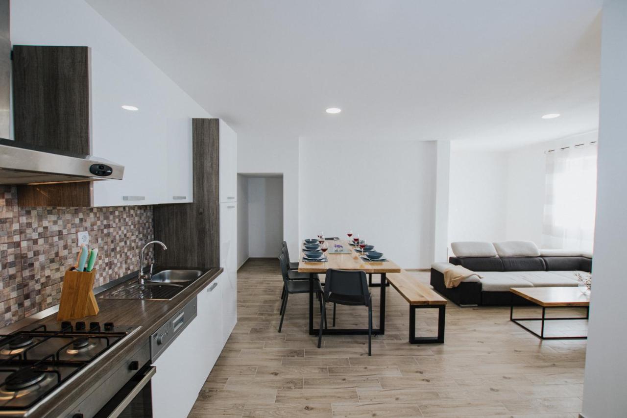 House Marija Drvenik Mali Villa Трогир Екстериор снимка