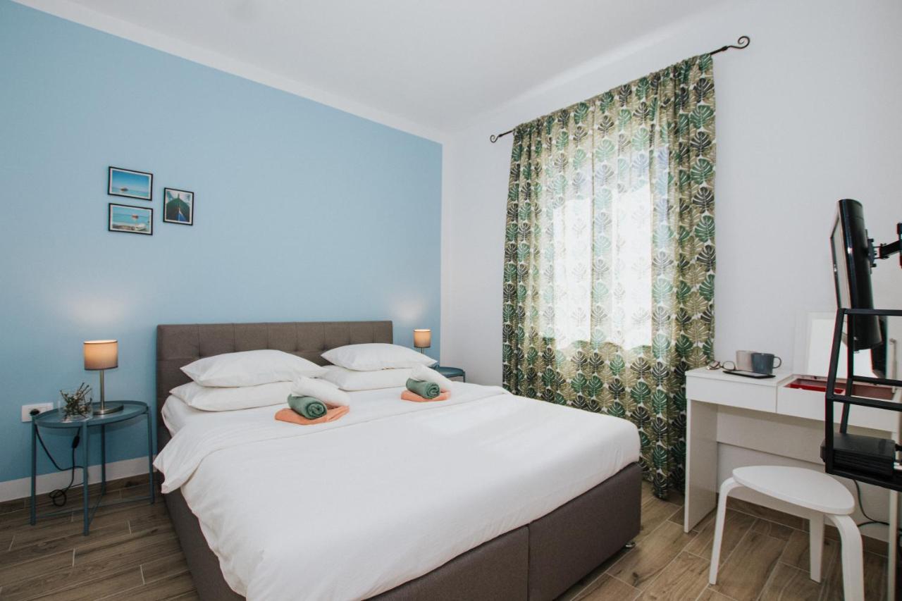 House Marija Drvenik Mali Villa Трогир Екстериор снимка